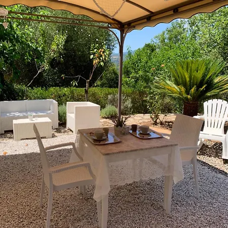 I Suoni Di Valle Martina Acomodação com café da manhã 