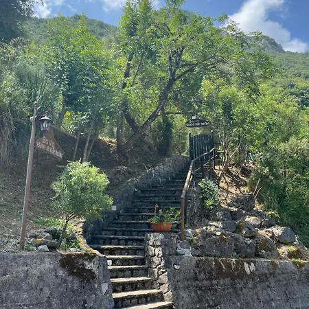 I Suoni Di Valle Martina 3* Poderia