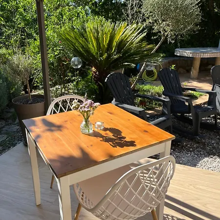 Acomodação com café da manhã  I Suoni Di Valle Martina 3*
